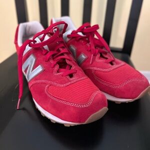 New Balance 574 Men’s Size 13 Red Silver Suede (ML574XRT) Excellent Condition